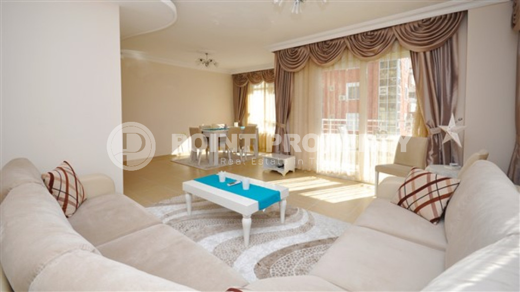 Spacious five-room duplex overlooking the Mediterranean Sea and the Taurus Mountains, large area of 220 m2, Cikcilli area.-id-2248-photo-5