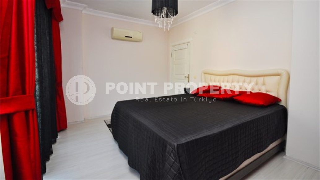 Spacious five-room duplex overlooking the Mediterranean Sea and the Taurus Mountains, large area of 220 m2, Cikcilli area.-id-2248-photo-9