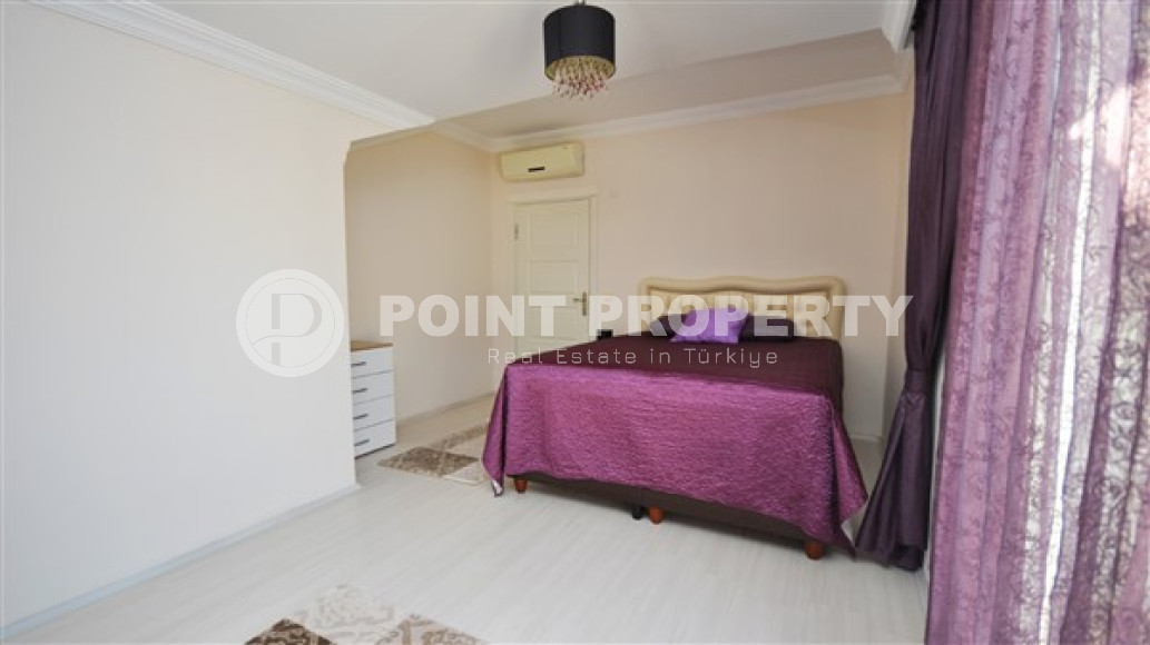 Spacious five-room duplex overlooking the Mediterranean Sea and the Taurus Mountains, large area of 220 m2, Cikcilli area.-id-2248-photo-15