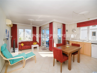 Spacious 2+1 apartment, 90m², overlooking the mountains and Alanya fortress, in the popular area of Cikcilli-id-2253-photo-3