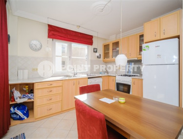 Spacious 2+1 apartment, 90m², overlooking the mountains and Alanya fortress, in the popular area of Cikcilli-id-2253-photo-4