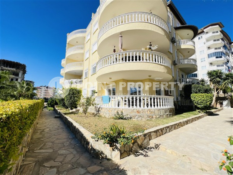 Cozy three-bedroom penthouse, 180m², in a residence with good infrastructure in the Avsallar area-id-2258-photo-2