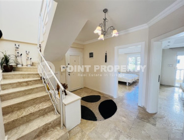 Cozy three-bedroom penthouse, 180m², in a residence with good infrastructure in the Avsallar area-id-2258-photo-4