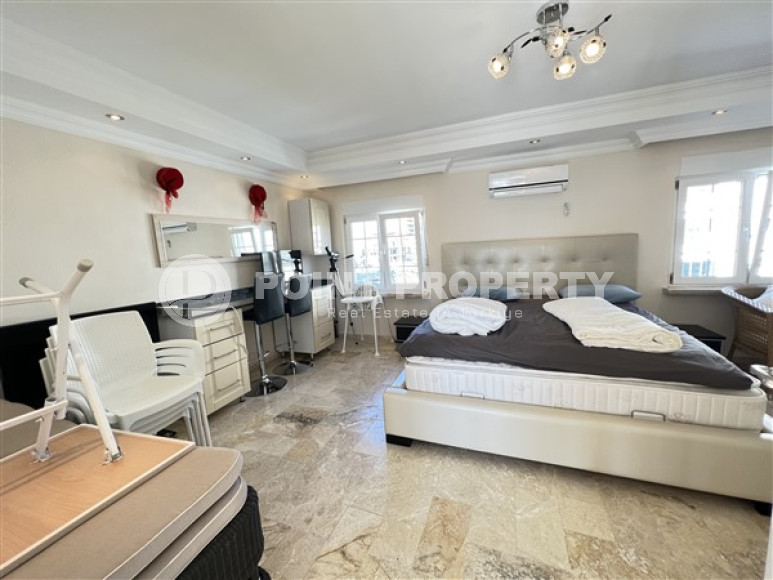 Cozy three-bedroom penthouse, 180m², in a residence with good infrastructure in the Avsallar area-id-2258-photo-22