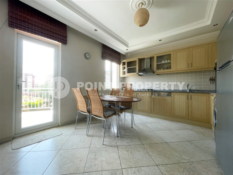 Меблированная трехкомнатная квартира с видом на горы в районе Алании Тосмур-id-1189-фото-4