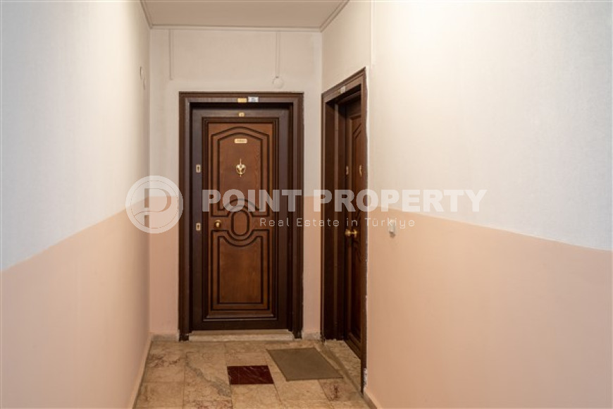 Меблированная квартира с двумя спальнями, 110м² в 100м от моря в районе Тосмур, Алания-id-2283-фото-7