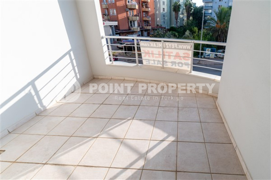 Меблированная квартира с двумя спальнями, 110м² в 100м от моря в районе Тосмур, Алания-id-2283-фото-16