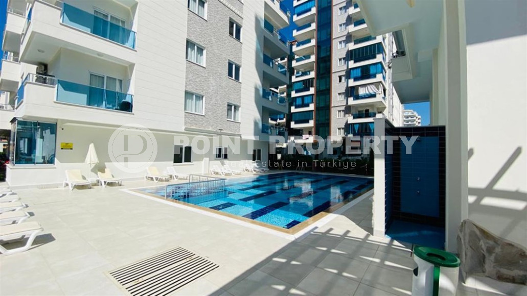 Furnished apartment 2+1 with separate kitchen in an elite residence, 400m from the sea in Mahmutlar 120 sq.m.-id-1191-photo-2