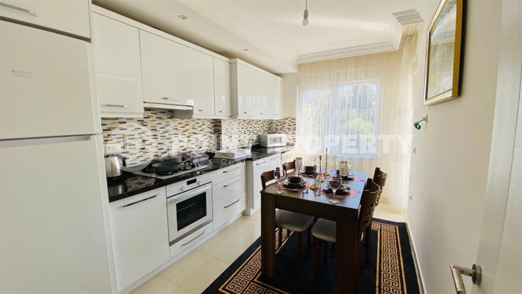 Furnished apartment 2+1 with separate kitchen in an elite residence, 400m from the sea in Mahmutlar 120 sq.m.-id-1191-photo-8