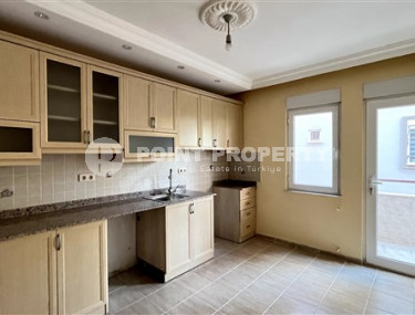 Трехкомнатная квартира, 110м², с отдельной кухней в комплексе с бассейном в центре Алании-id-2291-фото-2