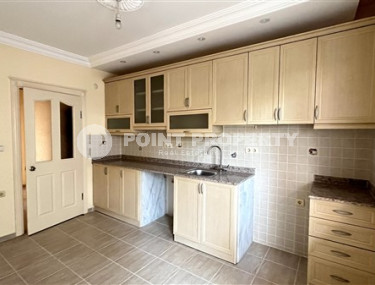 Трехкомнатная квартира, 110м², с отдельной кухней в комплексе с бассейном в центре Алании-id-2291-фото-3