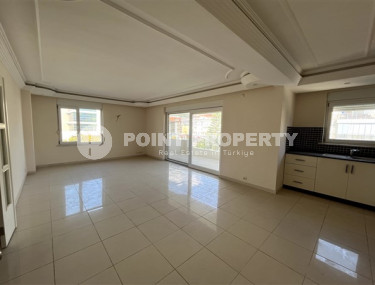 Spacious one-bedroom apartment in a residential complex in Lower Oba district, Alanya-id-2293-photo-3