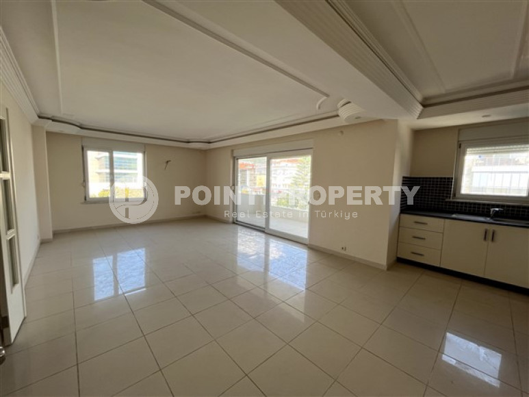 Spacious one-bedroom apartment in a residential complex in Lower Oba district, Alanya-id-2293-photo-3