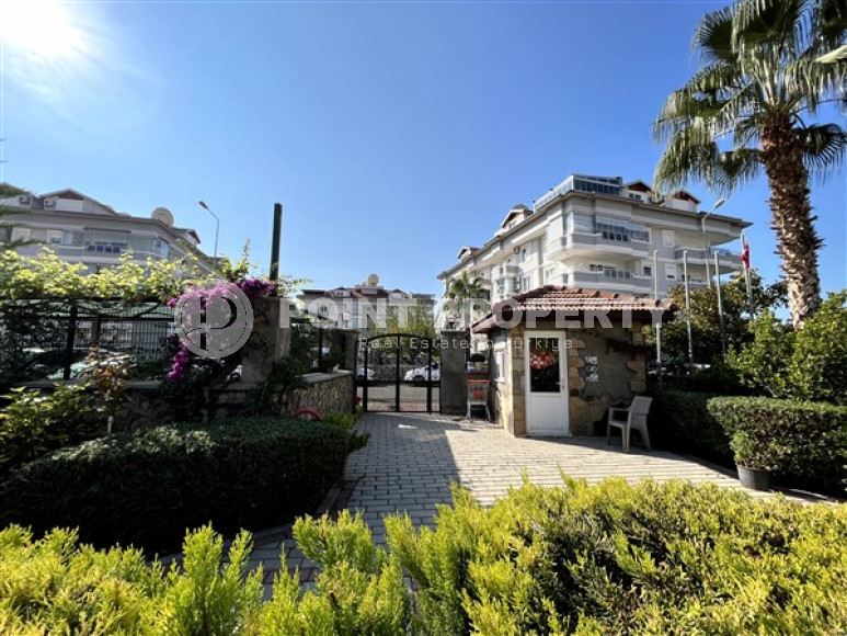 Spacious one-bedroom apartment in a residential complex in Lower Oba district, Alanya-id-2293-photo-17