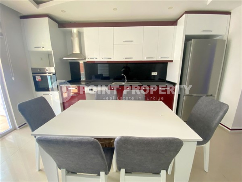 Готовая к проживанию, трехкомнатная квартира, 115 м², в 550 м от моря в Махмутларе, Аланья-id-2294-фото-4