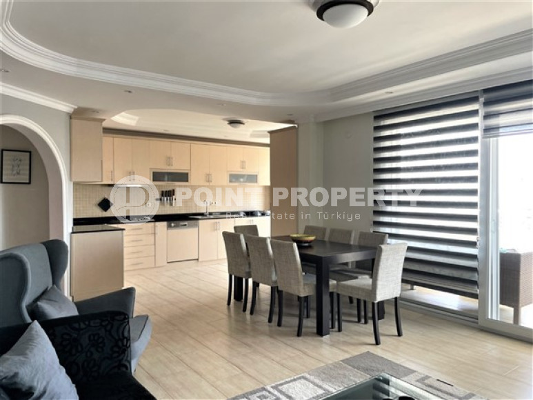 Ready to move in, penthouse 5+1, 240m², in a luxury complex in Cikcilli, Alanya-id-2301-photo-3