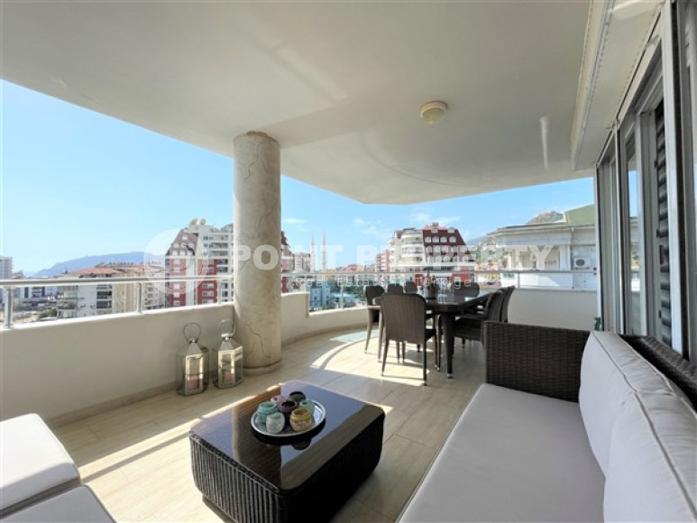 Ready to move in, penthouse 5+1, 240m², in a luxury complex in Cikcilli, Alanya-id-2301-photo-6