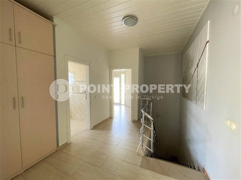 Ready to move in, penthouse 5+1, 240m², in a luxury complex in Cikcilli, Alanya-id-2301-photo-19