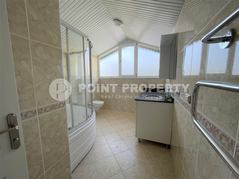 Ready to move in, penthouse 5+1, 240m², in a luxury complex in Cikcilli, Alanya-id-2301-photo-23