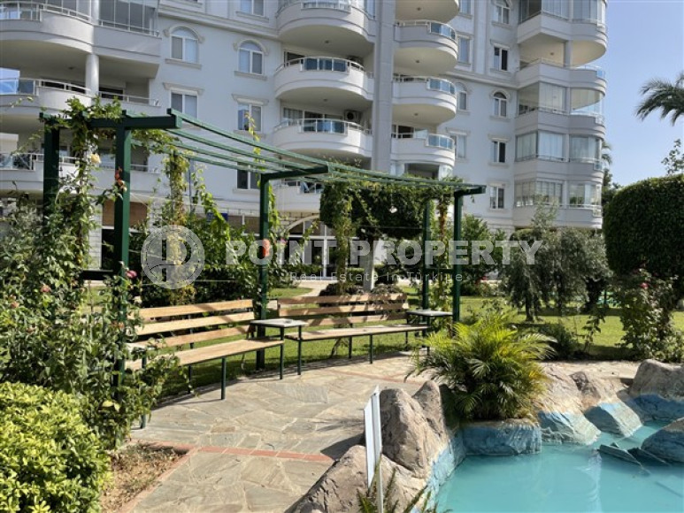 Ready to move in, penthouse 5+1, 240m², in a luxury complex in Cikcilli, Alanya-id-2301-photo-39