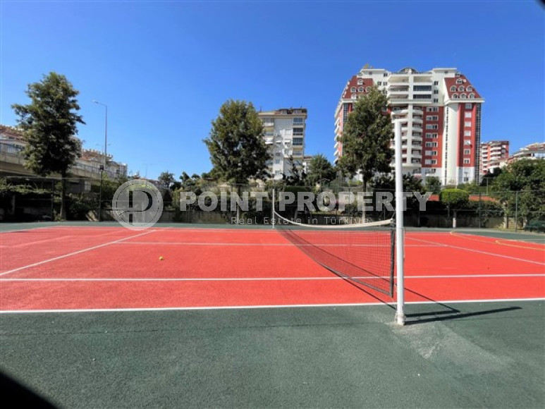 Ready to move in, penthouse 5+1, 240m², in a luxury complex in Cikcilli, Alanya-id-2301-photo-46