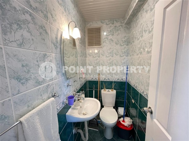 Большая трехкомнатная квартира с отдельной кухней, 110 м², в 100 м от моря в Махмутларе, Аланья-id-2303-фото-11