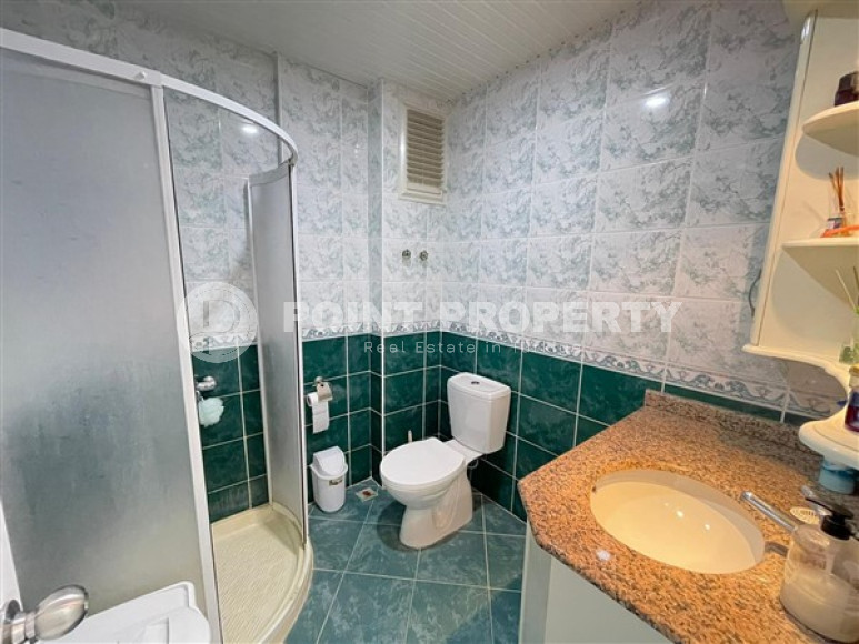 Большая трехкомнатная квартира с отдельной кухней, 110 м², в 100 м от моря в Махмутларе, Аланья-id-2303-фото-12