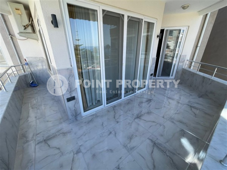 Большая трехкомнатная квартира с отдельной кухней, 110 м², в 100 м от моря в Махмутларе, Аланья-id-2303-фото-14