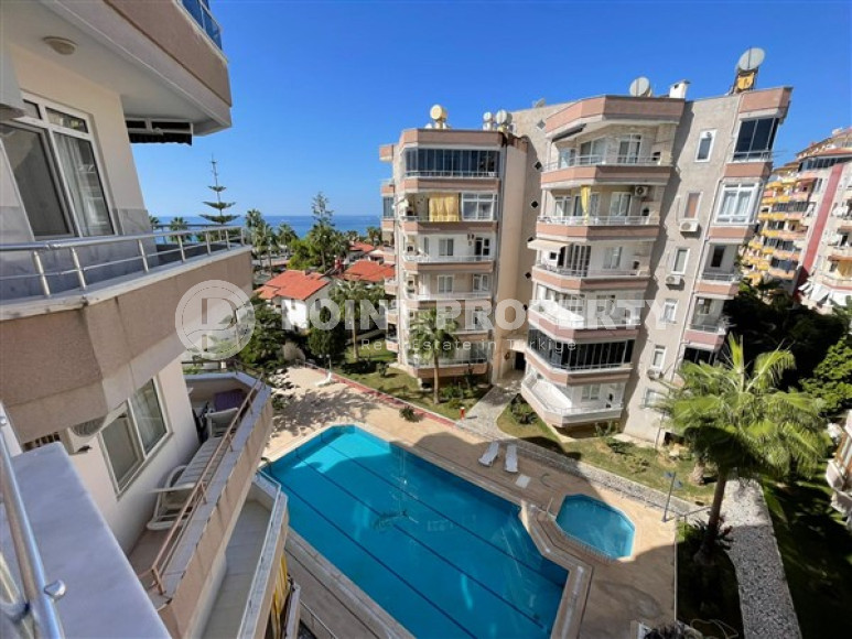 Большая трехкомнатная квартира с отдельной кухней, 110 м², в 100 м от моря в Махмутларе, Аланья-id-2303-фото-18