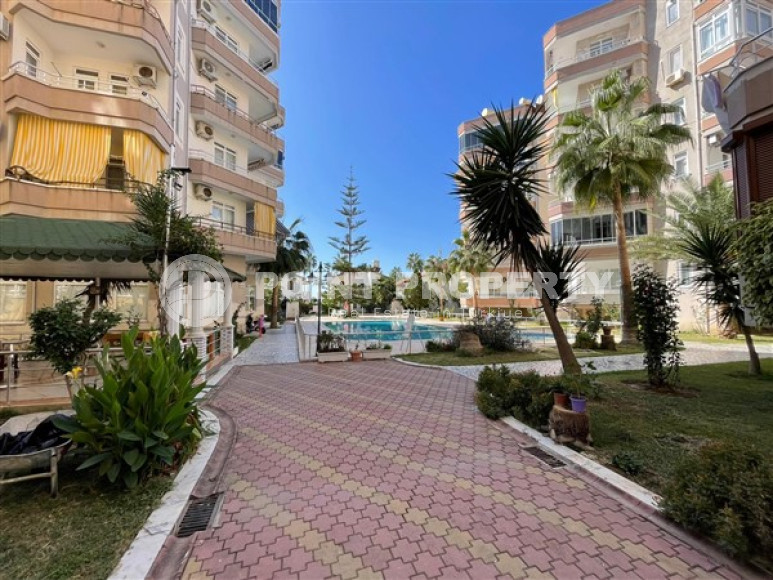 Большая трехкомнатная квартира с отдельной кухней, 110 м², в 100 м от моря в Махмутларе, Аланья-id-2303-фото-23