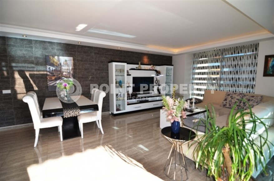 Luxurious five-room apartment in a residential complex with an indoor pool and a large green area, 250 m2-id-2304-photo-4