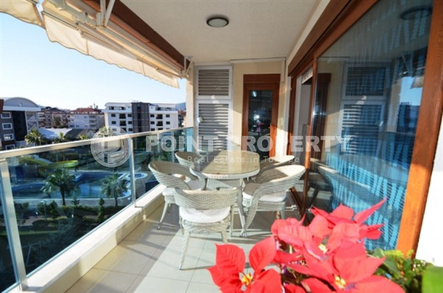 Luxurious five-room apartment in a residential complex with an indoor pool and a large green area, 250 m2-id-2304-photo-20