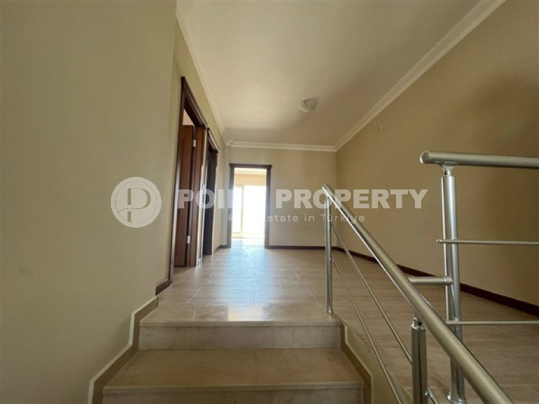 Роскошные, меблированные апартаменты –дуплекс 3+1, площадью 250 м2 с видом на море в Махмутларе, Алания-id-2305-фото-10