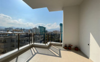 Furnished three-room apartment on the central street of Mahmutlar 150 meters from the sea-id-1194-photo-2