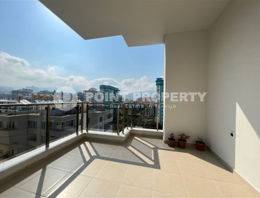 Furnished three-room apartment on the central street of Mahmutlar 150 meters from the sea-id-1194-photo-2
