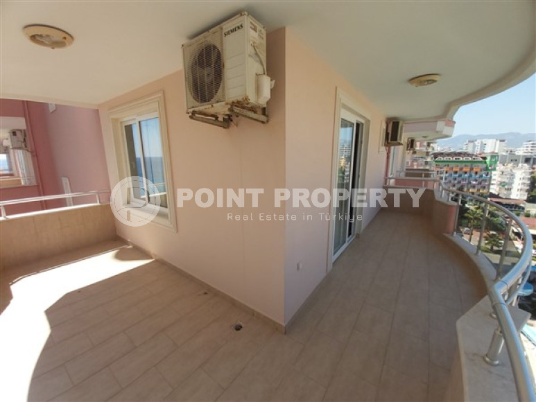 Просторные, меблированные апартаменты 2+1, площадью     140 м² в элитном комплексе в 50 м от моря, район Махмутлар-id-2306-фото-13