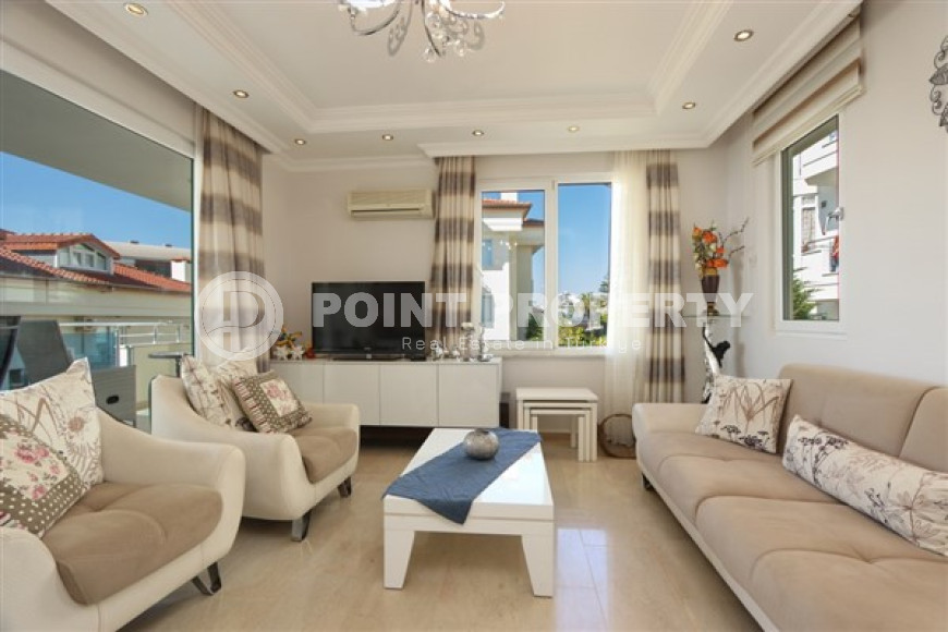 Двухуровневые апартаменты 3+1, 135 м², с видом на море в районе Алании – Конаклы-id-2307-фото-2