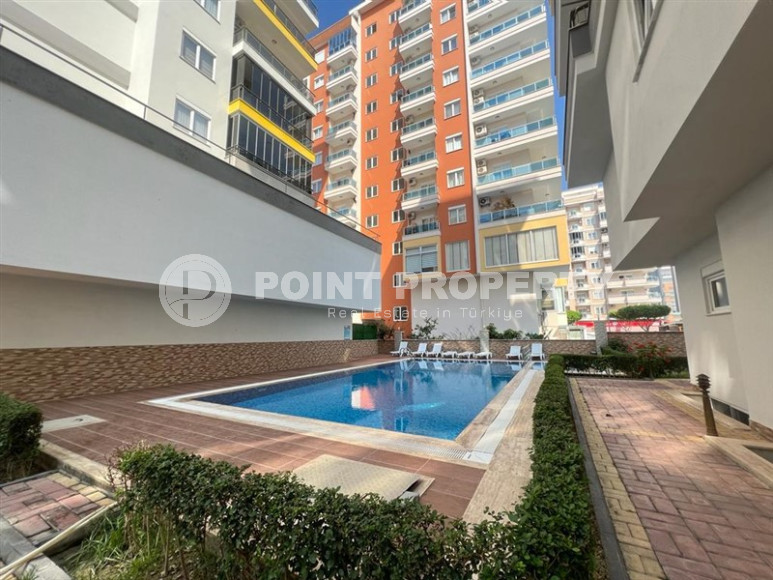 Furnished three-room apartment on the central street of Mahmutlar 150 meters from the sea-id-1194-photo-5