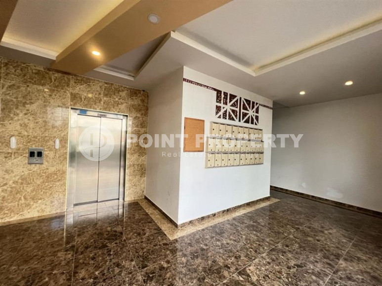 Furnished three-room apartment on the central street of Mahmutlar 150 meters from the sea-id-1194-photo-8