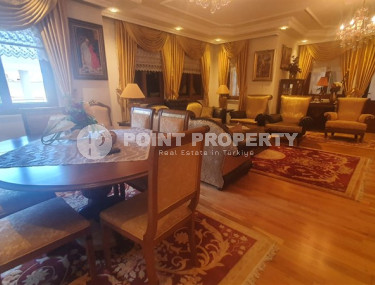 Элегантный пентхаус 4+1, 250м², в доме городского типа в центре Алании, в 550м от моря.-id-2310-фото-1