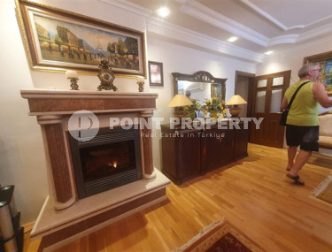 Элегантный пентхаус 4+1, 250м², в доме городского типа в центре Алании, в 550м от моря.-id-2310-фото-2