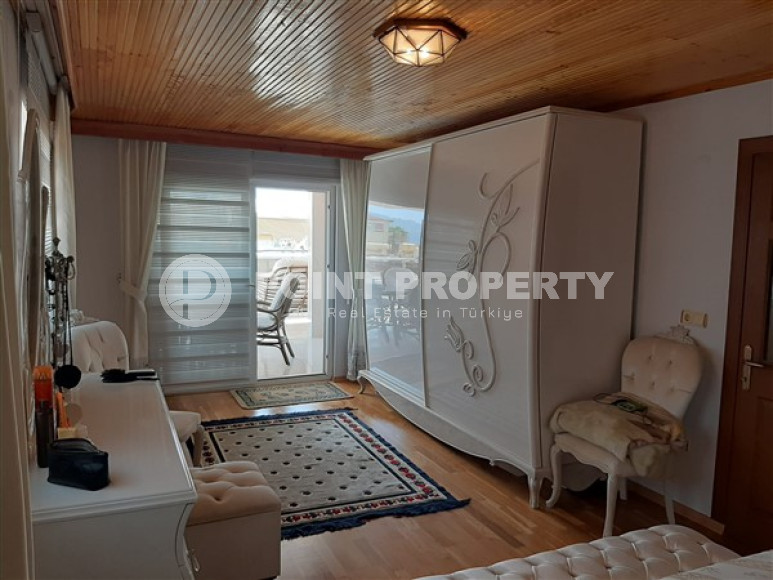 Элегантный пентхаус 4+1, 250м², в доме городского типа в центре Алании, в 550м от моря.-id-2310-фото-16