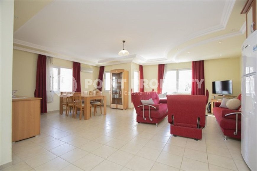 Трехкомнатная меблированная квартира, 90м² в уютном комплексе в 250м от моря в центре Алании-id-2311-фото-3