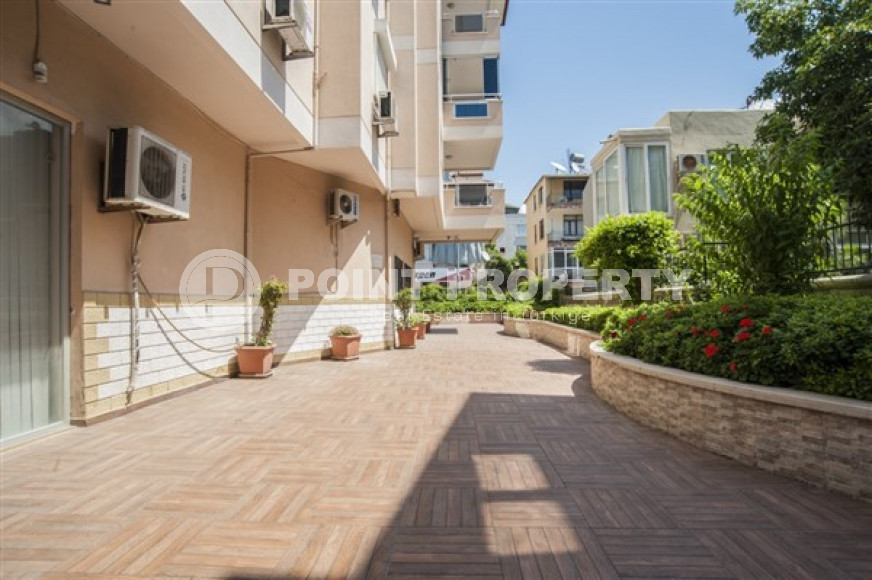 Трехкомнатная меблированная квартира, 90м² в уютном комплексе в 250м от моря в центре Алании-id-2311-фото-19