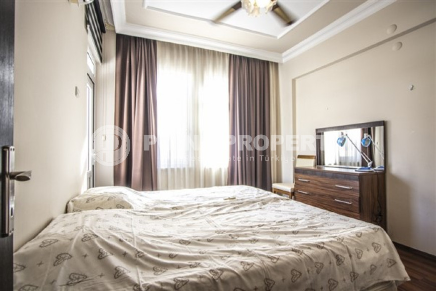 Трехкомнатная квартира, 110м², с отдельной кухней, близко к морю в центре Алании по отличной цене-id-2313-фото-9