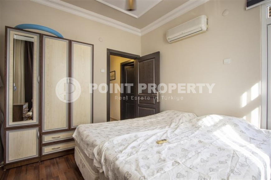 Трехкомнатная квартира, 110м², с отдельной кухней, близко к морю в центре Алании по отличной цене-id-2313-фото-12