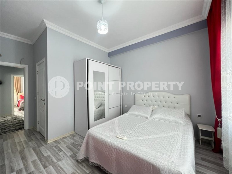 Furnished three-room apartment on the central street of Mahmutlar 150 meters from the sea-id-1194-photo-19