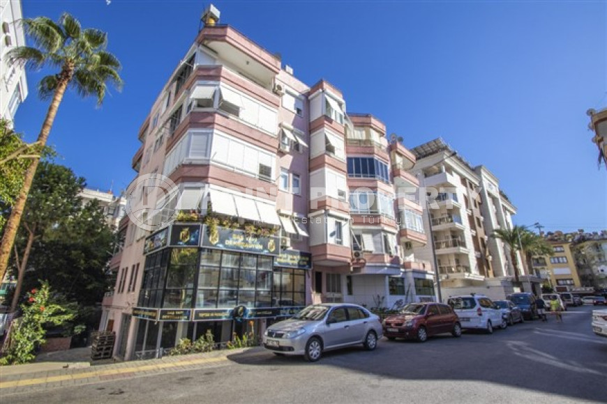 Трехкомнатная квартира, 110м², с отдельной кухней, близко к морю в центре Алании по отличной цене-id-2313-фото-19