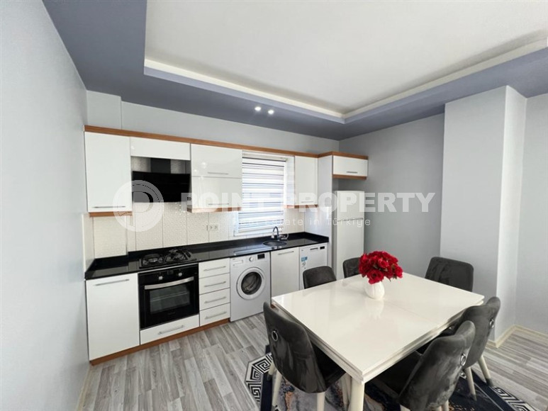 Furnished three-room apartment on the central street of Mahmutlar 150 meters from the sea-id-1194-photo-23