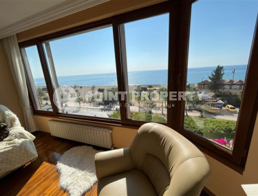 Центр Алании: меблированная четырехкомнатная квартира, 170м², с видом на Аланийскую крепость-id-2317-фото-2